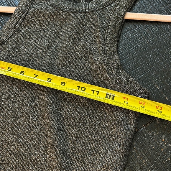 NWT MNG Mango Metallic ribbed top size Medium - Picture 10 of 11